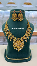Grand Lakshmi Coin Haram Necklace – Antique Temple Bridal Jewelry with Kasu Mala Design