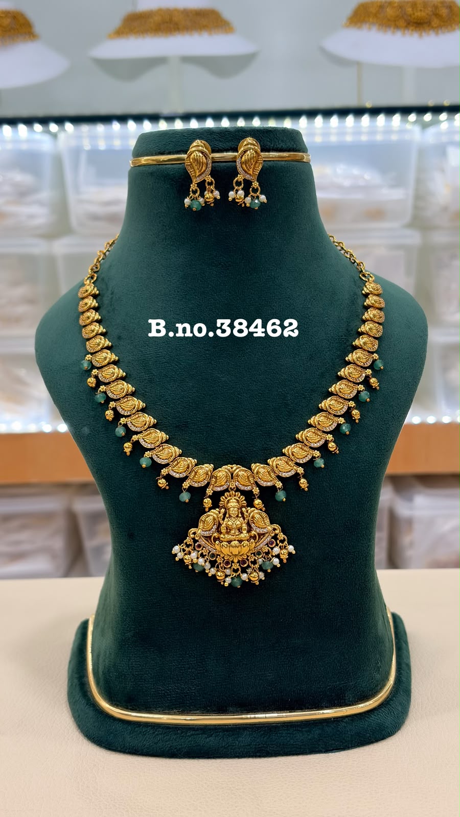 Minimal Lakshmi Necklace with Emerald Beads – Antique Temple Jewellery